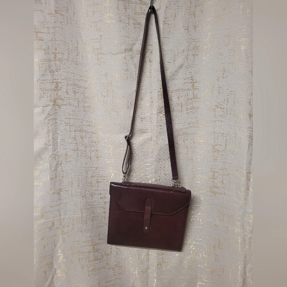 Brookstone leather tablet organizer